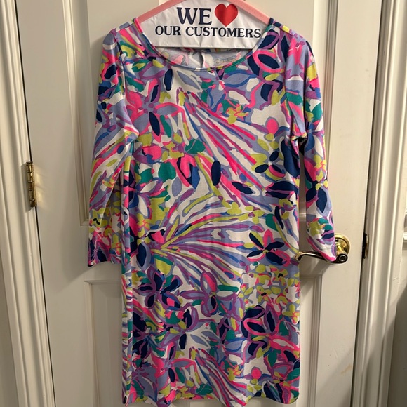 Patterned Lilly Pulitzer dress - Picture 1 of 4